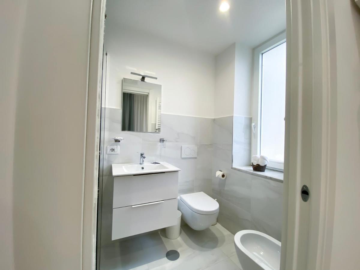Villa Gabriella - Rooms & Breakfast Сант'Агнело Екстериор снимка